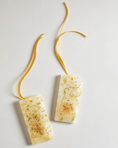 Lucia Scented Wax Tea Leaf And Honey (2)