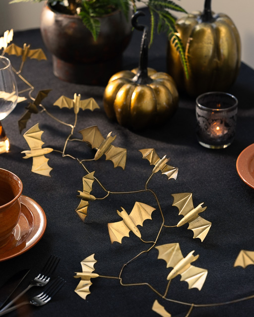 Bat Garland